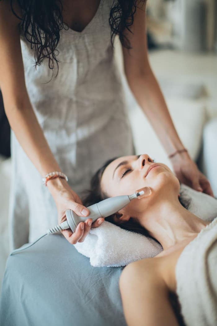 Cilt Gençleştirme & Biorevitalizasyon